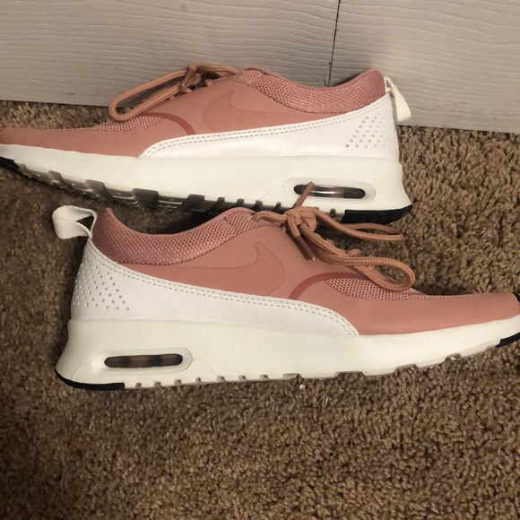 Nike shoes air max thea - Picture 3 of 3